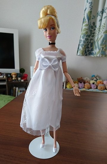 【クラシックドール】ディズニープリンセスにエリーちゃんの服を着せてみた