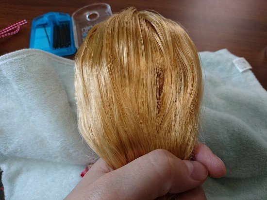ブライスの髪を三つ編みアレンジ アップスタイル